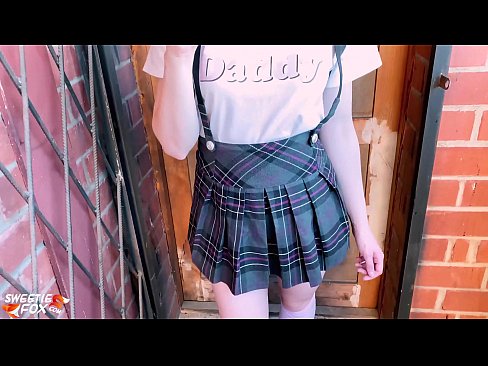 ❤️ Skoolmeisie suig haar piel diep en naai in plaas van klasse. ❌ Porno vk by ons ☑